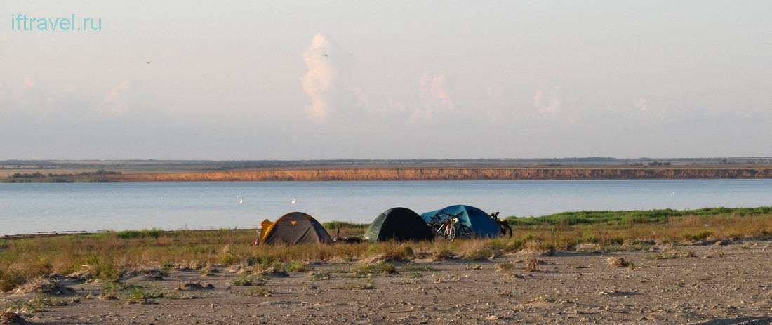 Лагерь у Бакальского озера