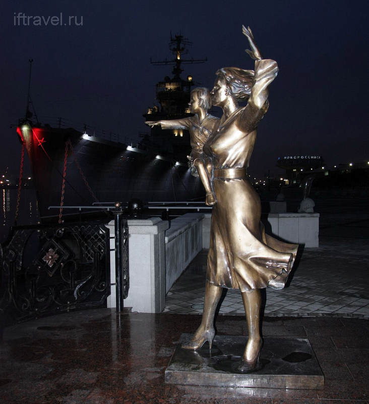 Памятник жене капитана, Новороссийск